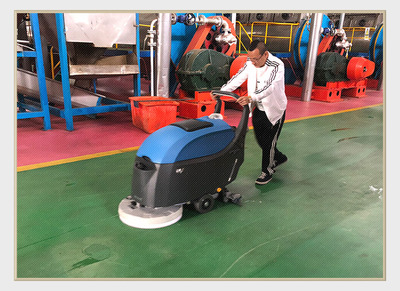 洗地机的保养与维护 提升设备寿命与清洁效率